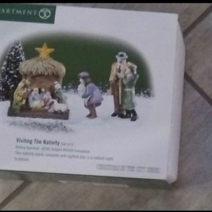 Christmas in the City "Visiting the Nativity" 3